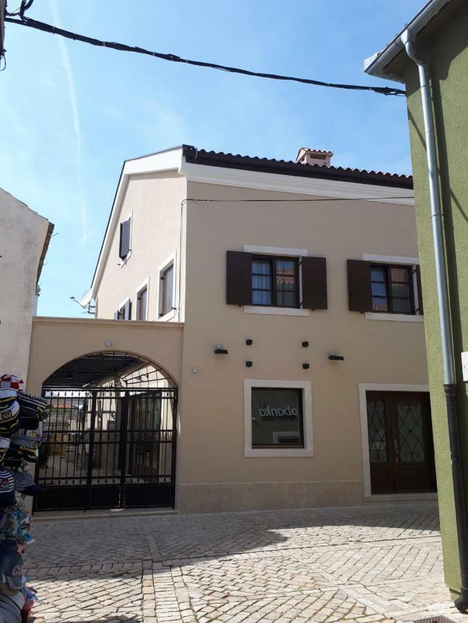 Apartments Mihael 닌 외부 사진